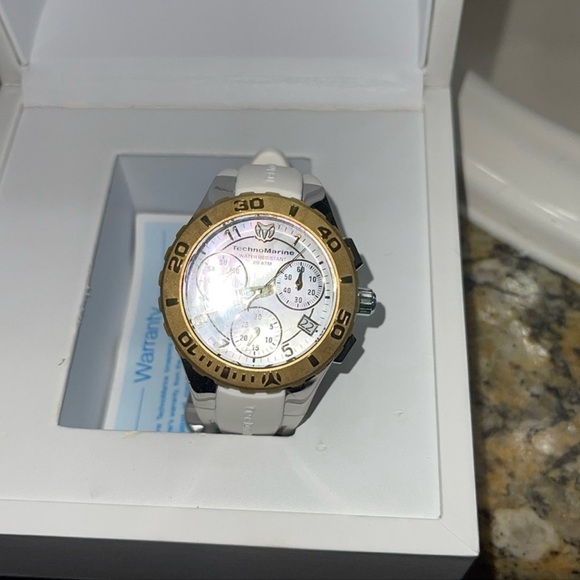 TECHNOMARINE Cruise Lady 40mm Stainless Steel Gold/white - Picture 2 of 13
